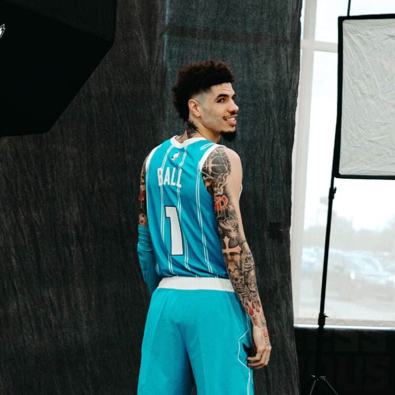 charlotte hornets maillots joueurs histoire
