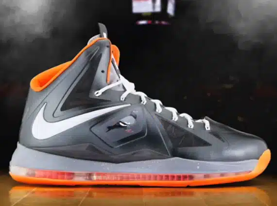 chaussure nike lebron 10