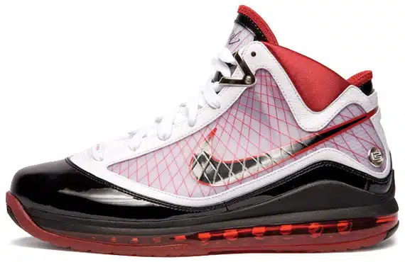 chaussure nike lebron 7
