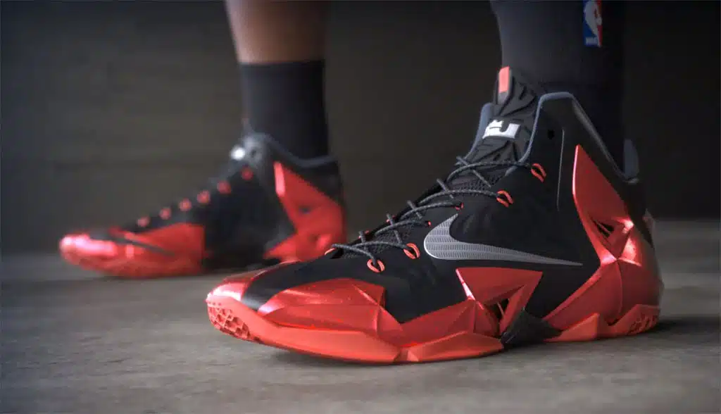 chaussure nike lebron 11