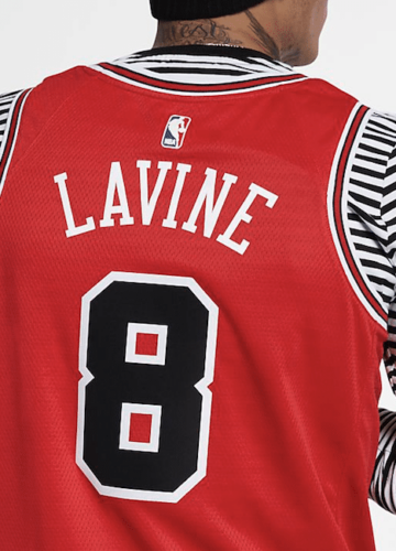 Image de l'article Nike présente le maillot extérieur des Chicago Bulls 2019-2020 : la “Icon Edition”