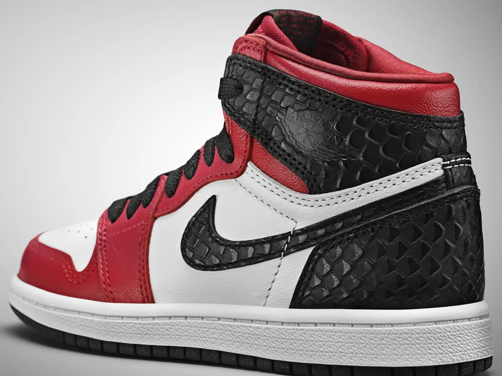 Air Jordan 1 High OG Satin Snake Red
