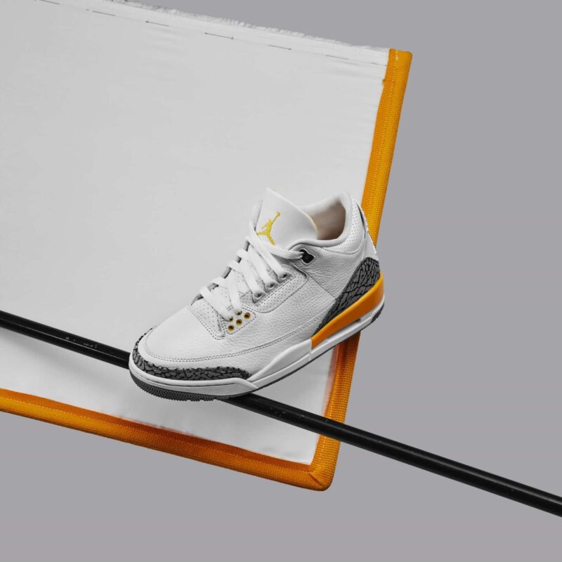 Air Jordan 3 WMNS Laser Orange