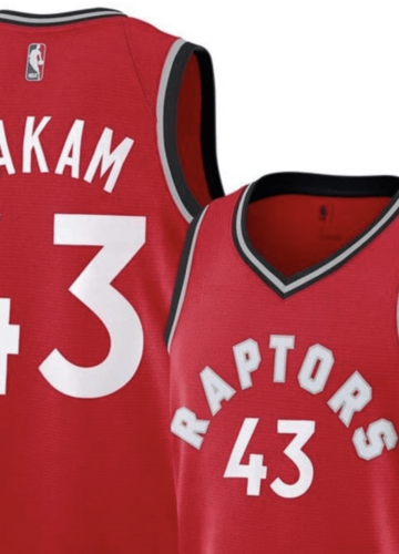 Image de l'article Nike présente le maillot officiel des Toronto Raptors 2019-2020 à l’extérieur : la “Icon Edition” 