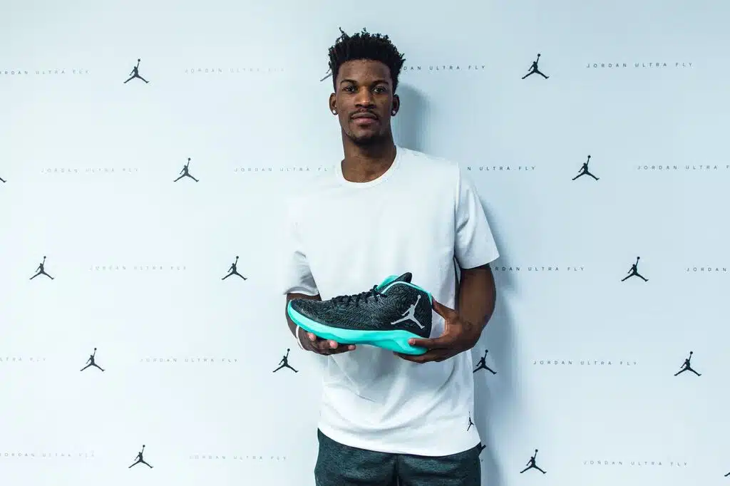 quelle marque chaussure jimmy butler