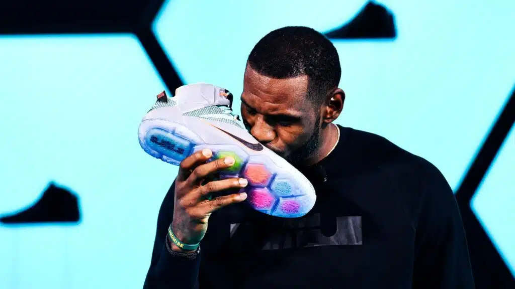 lebron james nike