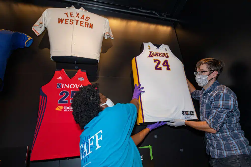 maillot kobe bryant smithsonian museum