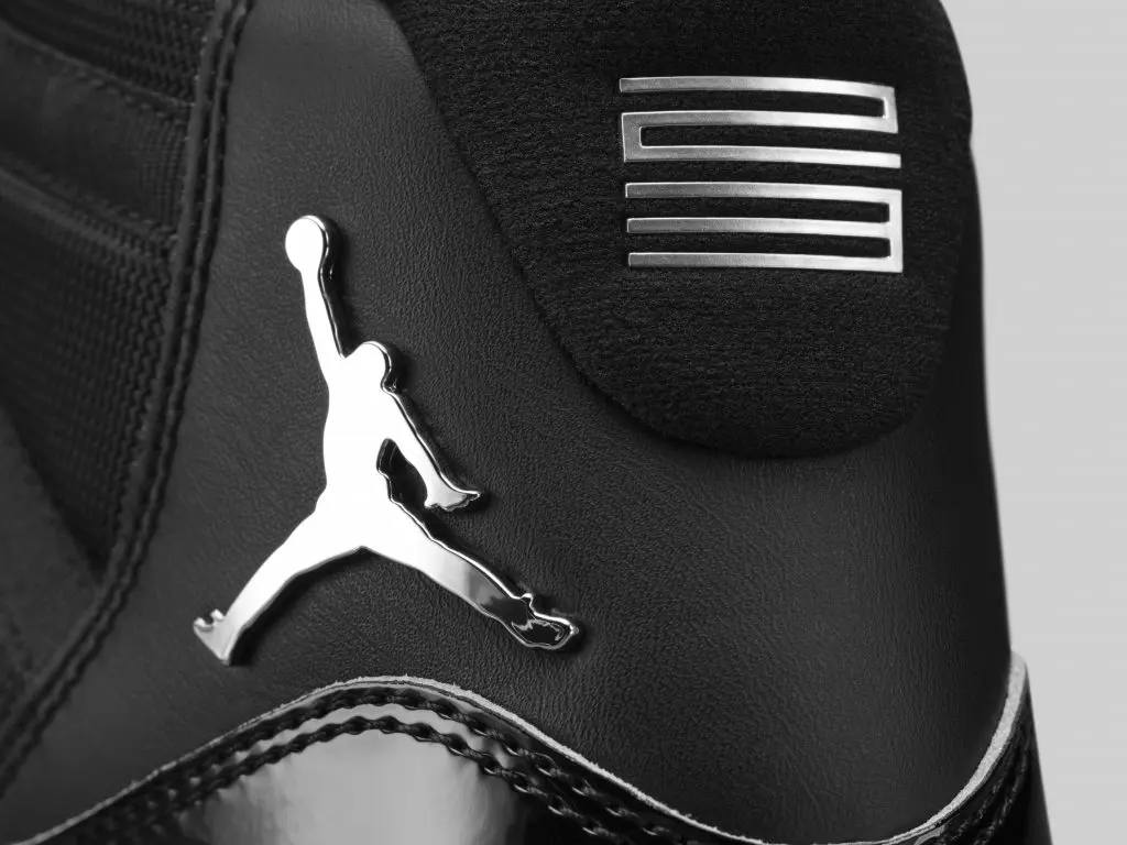 jordan XI adapt jordan 11 auto lacantes