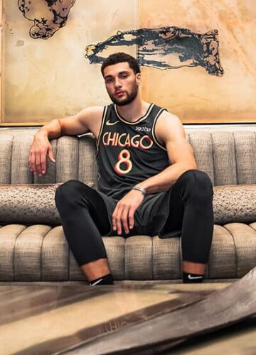 Image de l'article Maillot City des Chicago Bulls : l'architecture de la ville à l'honneur