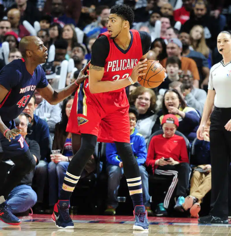 pourquoi anthony davis pas de chaussure signature shoe