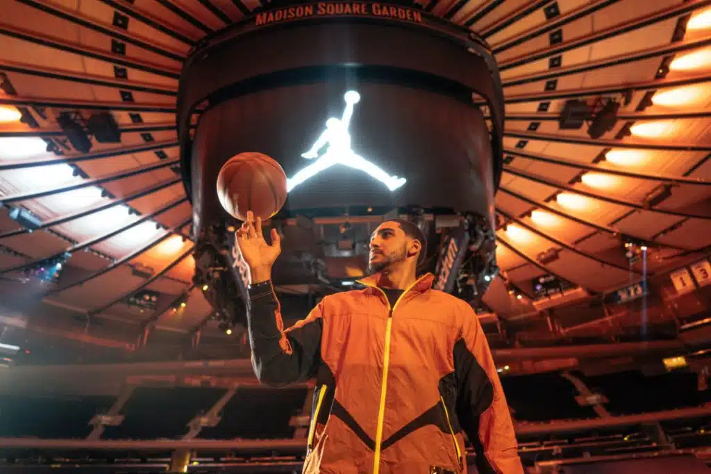obi toppin rejoint jordan brand