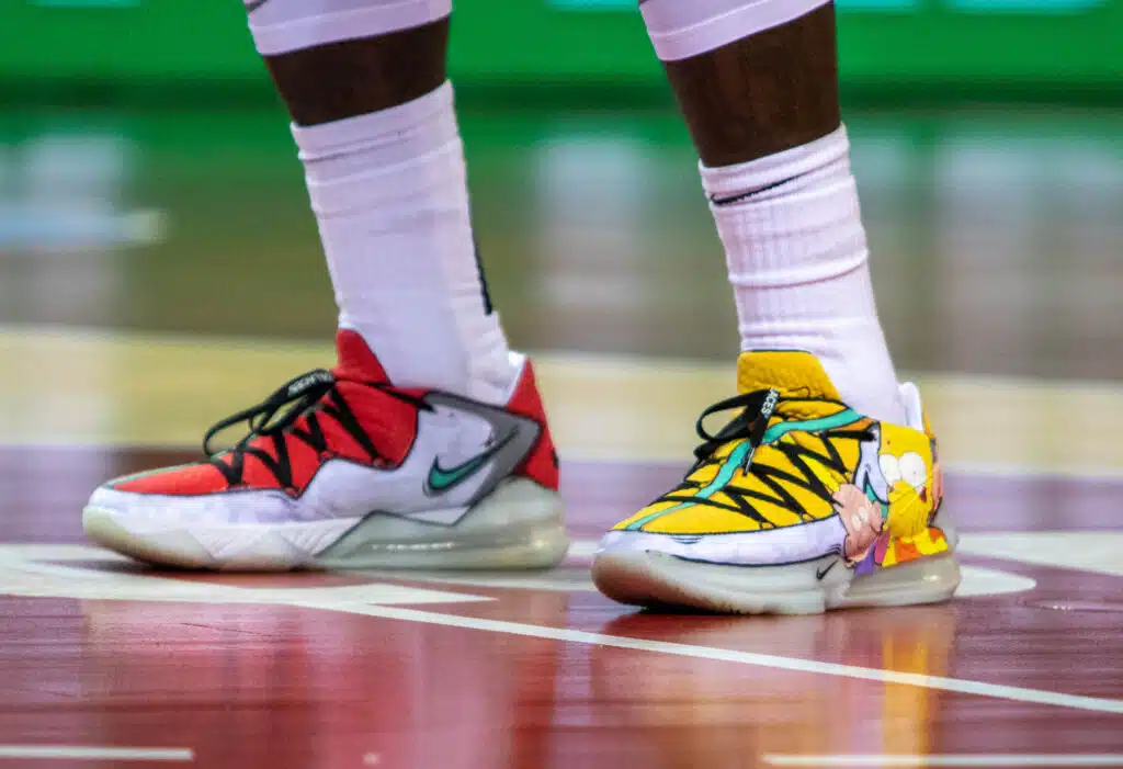 LeBron 17 Childhood cartoons 1off unique