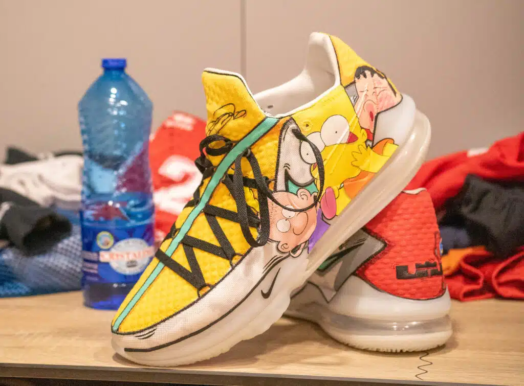 LeBron 17 Childhood cartoons 1off unique