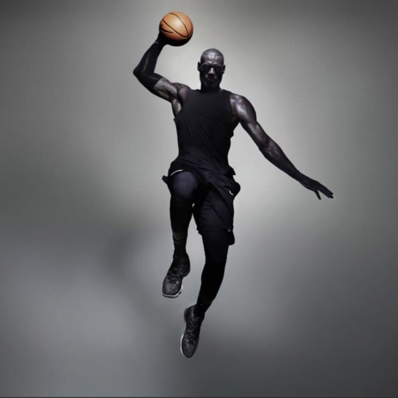 quel contrat entre lebron james et nike