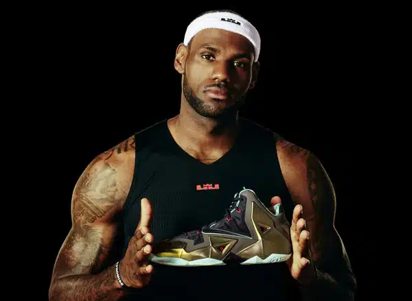 quel contrat entre lebron james et nike