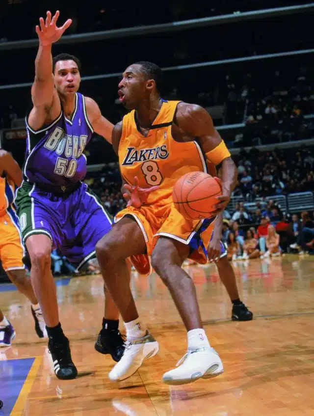 kobe bryant chaussure 2002 2003 and 1 game time