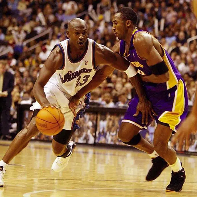 kobe bryant chaussure 2002 2003 jordan 12