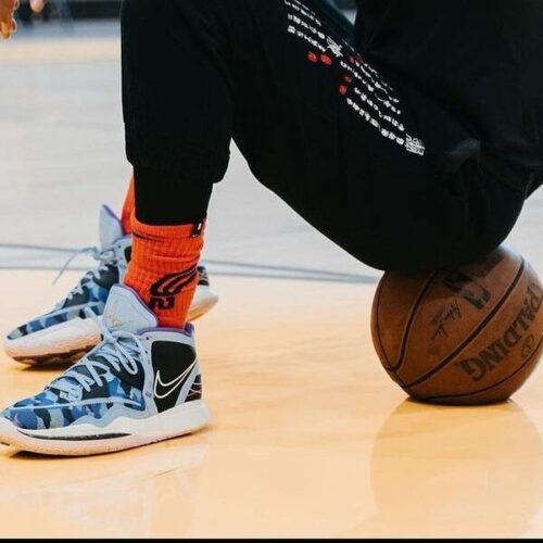 Image de l'article Kyrie 8 : quel avenir entre Nike et Kyrie Irving ?