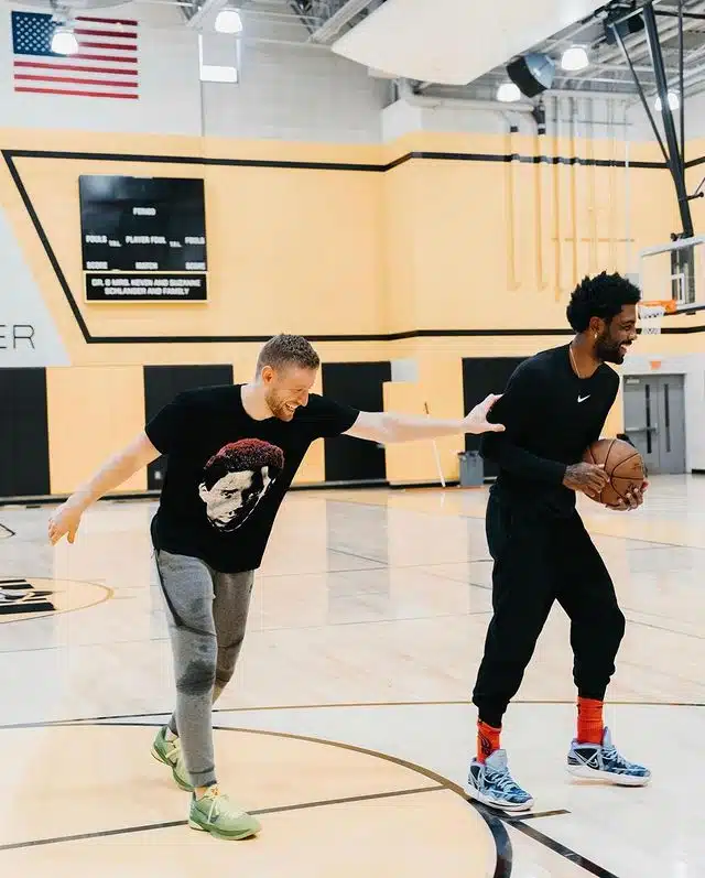 kyrie 8