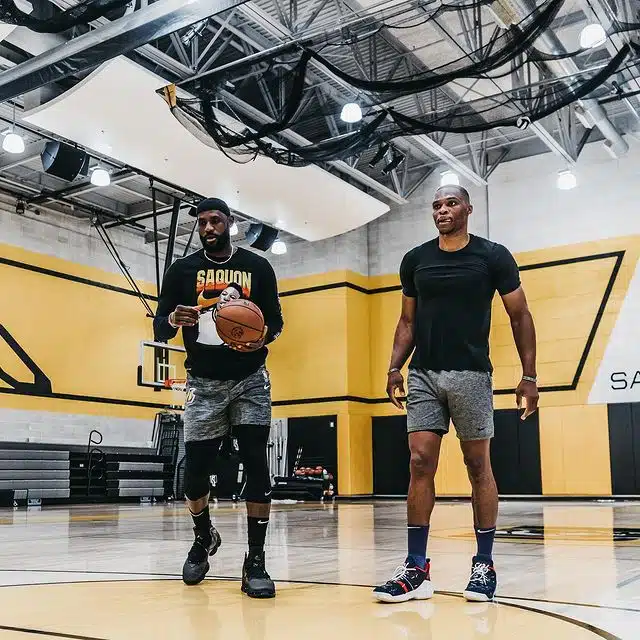 lebron 19 black