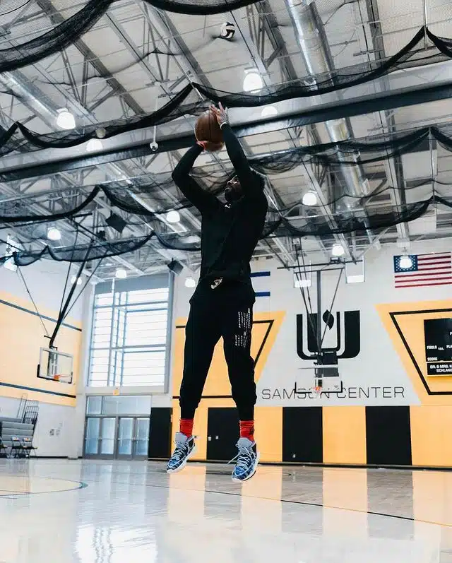 kyrie 8