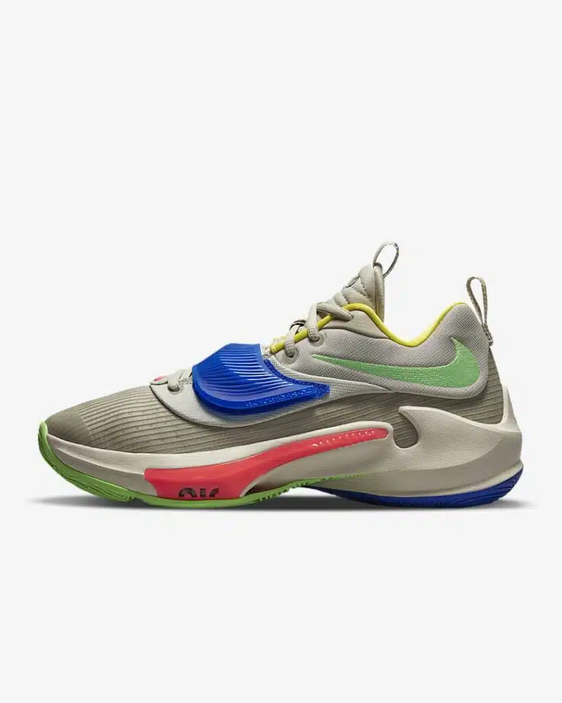 zoom freak 3 primary colors