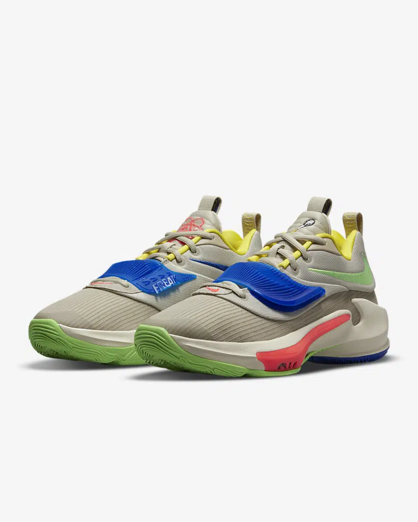 zoom freak 3 primary colors