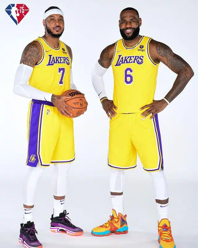 chaussure jordan 36 Lebron 19 pendant nba media day