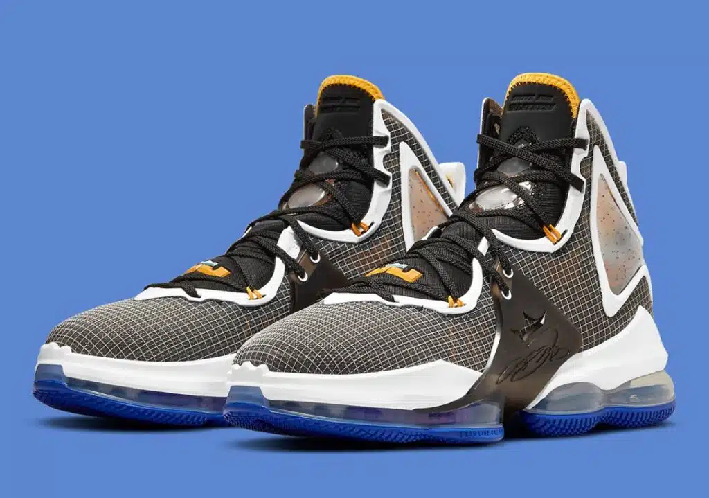 nike lebron 19 hardwook classic