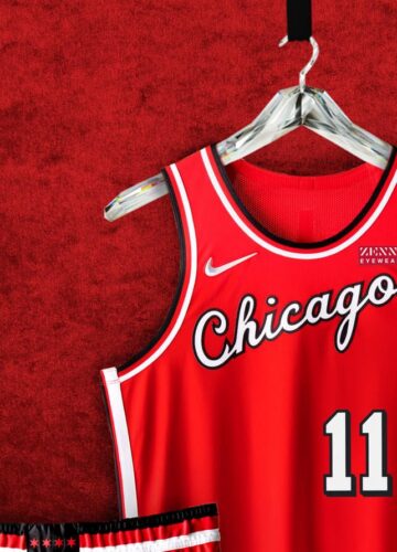 Image de l'article Maillot City 2021-2022 des Chicago Bulls : un retour en 1966