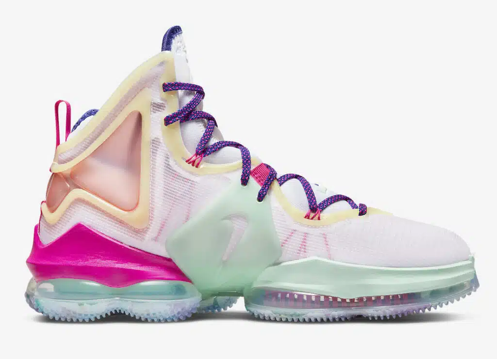 lebron 19 valentine's day saint valentin