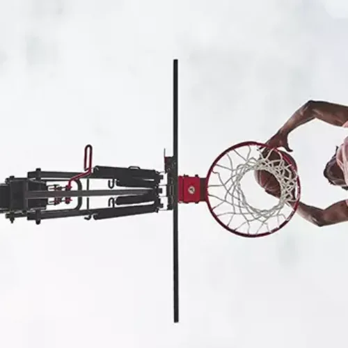 Image de l'article B900 BOX de Tarmak : un panier de basket brandé NBA !