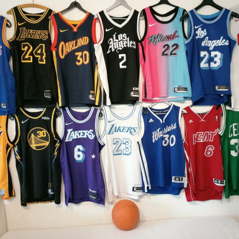 depuis quand nom joueur sur maillot nba officiel