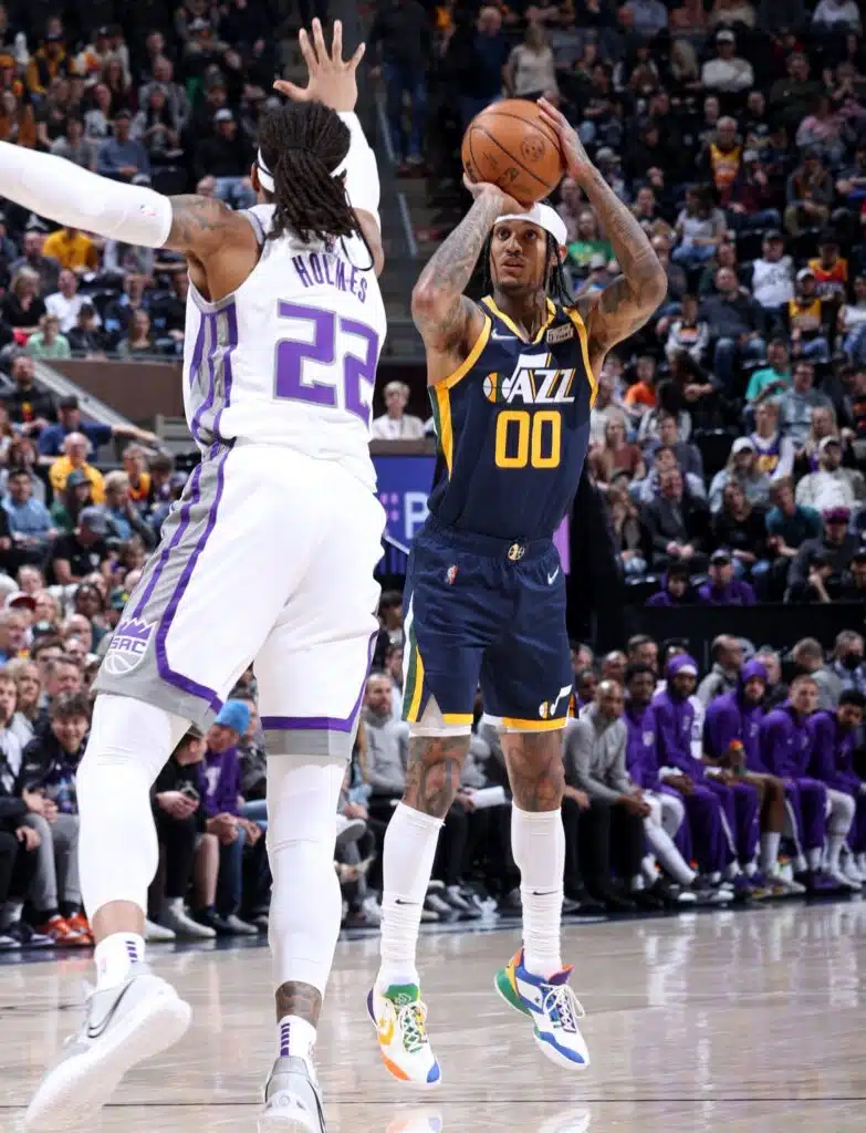 jordan clarkson nba sneaker free agent quel equipementier chaussure contrat