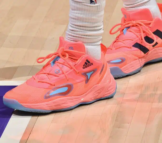jordan clarkson nba sneaker free agent quel equipementier chaussure contrat