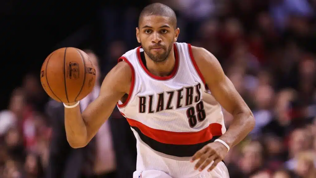 Pourquoi le numéro 69 n'est pas utilisé sur les maillots NBA 