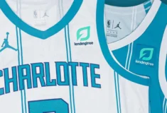Image de l'article Qui sont les sponsors sur les maillots des 30 franchises NBA ?
