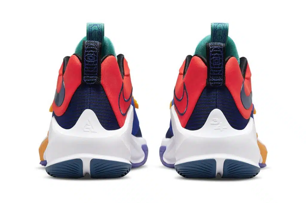 zoom freak 3 antetokoun bros