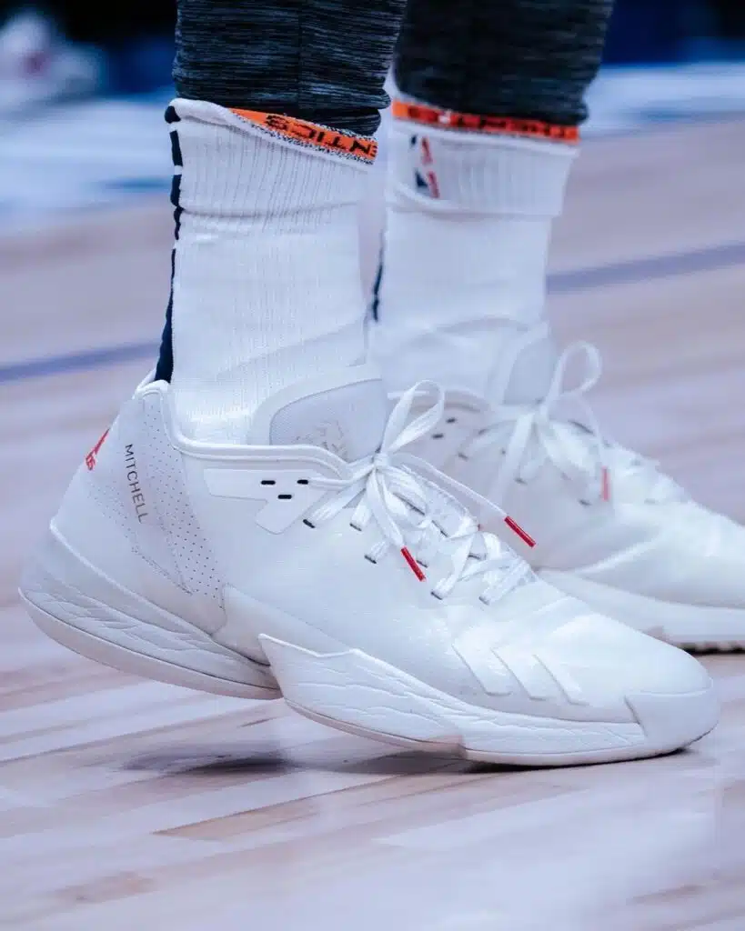 don issue 4 adidas donovan mitchell