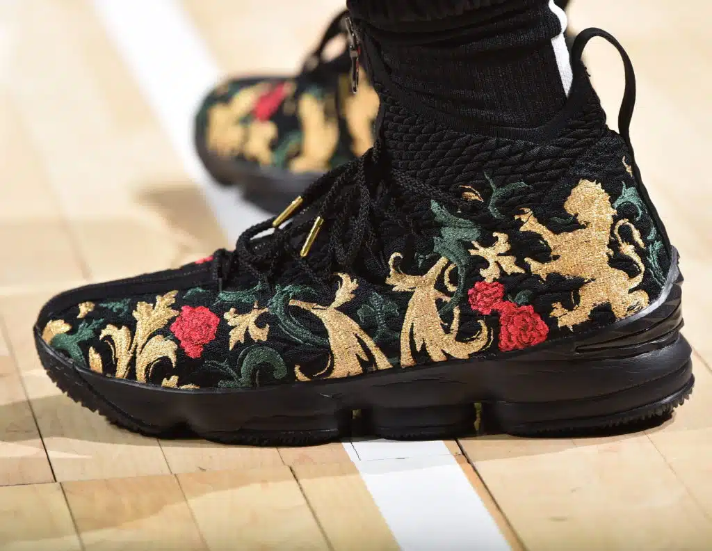 chaussures pj tucker playoffs 2022