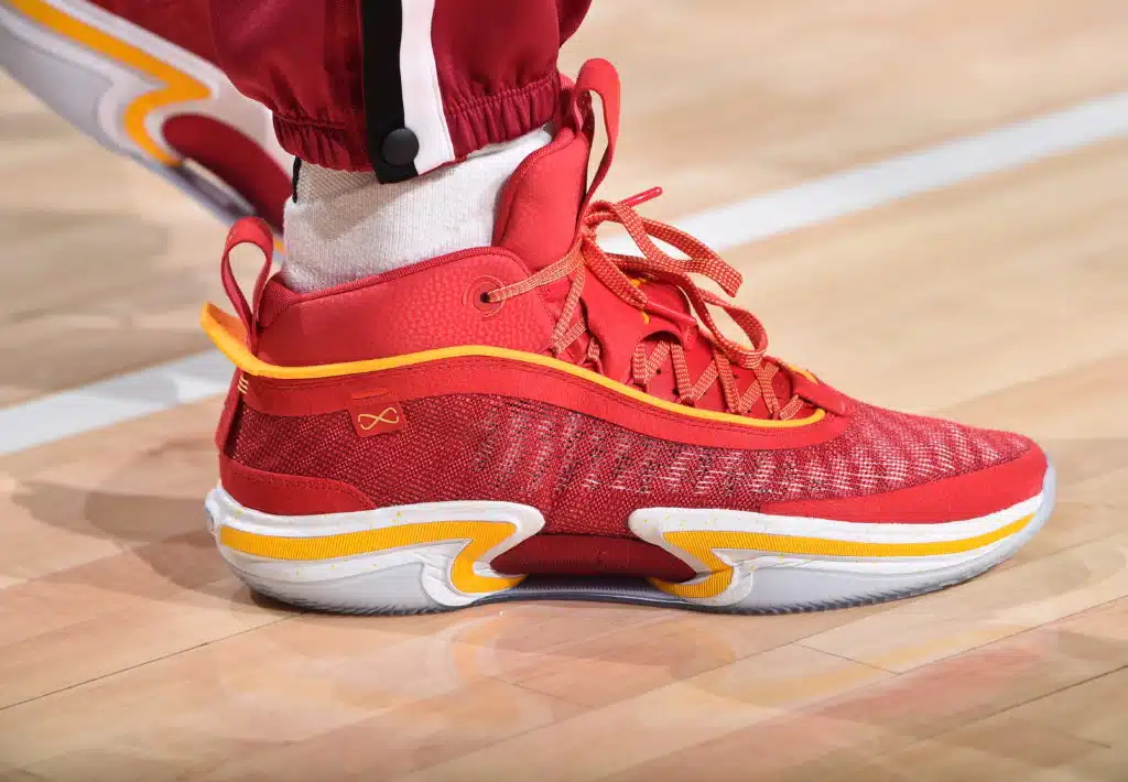 chaussures pj tucker playoffs 2022