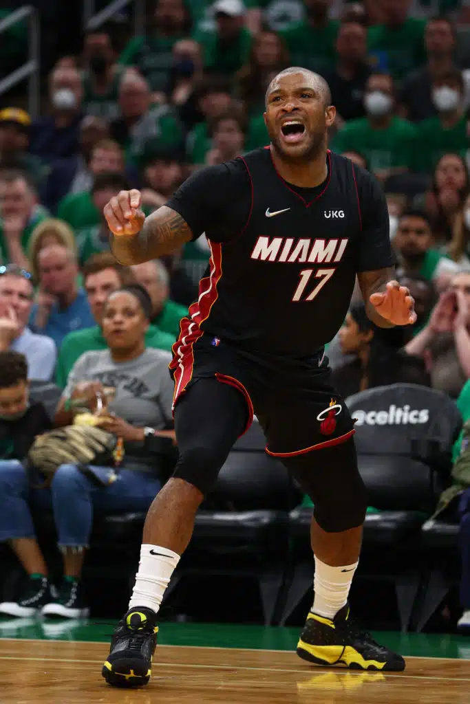 chaussures pj tucker playoffs 2022