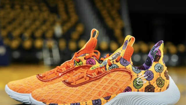 curry 9 yellow black