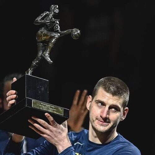 Image de l'article Nikola Jokić : un double MVP sans chaussure signature ?