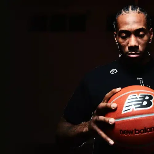Image de l'article Kawhi 2 Ocean Blue : New Balance en partenariat avec Jack Harlow !