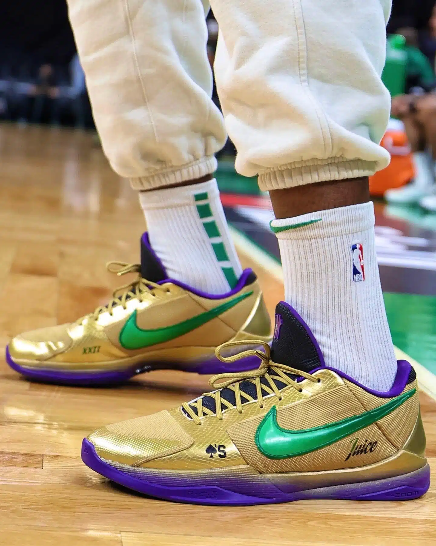 jaylen brown kobe 5 