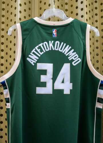 Image de l'article Maillot de Giannis Antetokounmpo : le shooting basketpack !