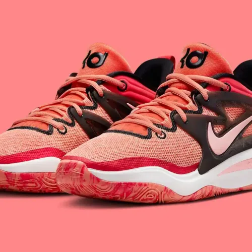 Image de l'article La Nike KD 15 « Shades Red » est enfin dévoilée !