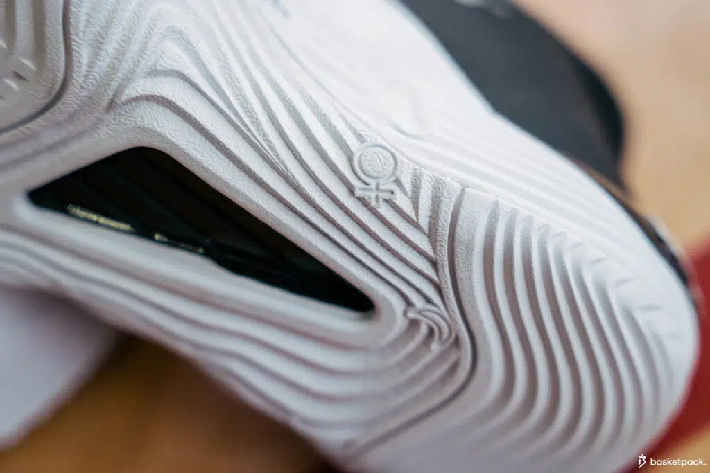 test new balance kawhi 2 basketpack