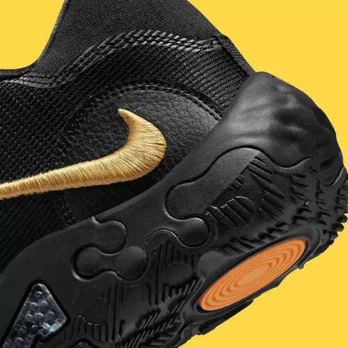 Image de l'article PG 6 Black Yellow Blue : une nouvelle déclinaison pour Paul George !